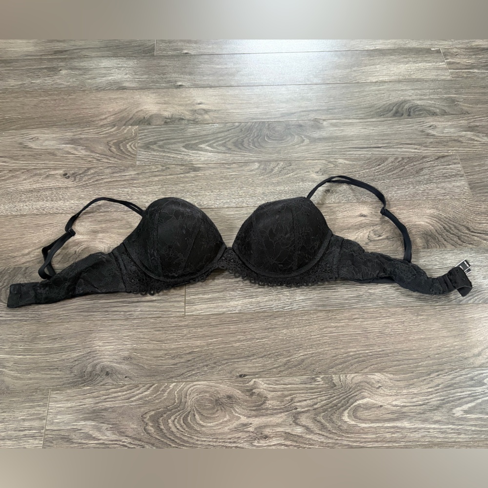 Victoria's Secret Very Sexy Multi-way Black Lace Bra